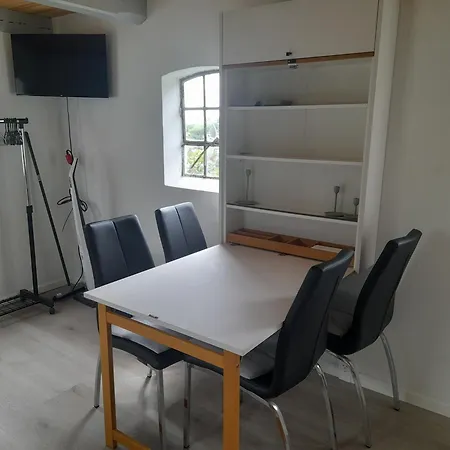 Hulen, Lundeledsvej 5 Farmház *